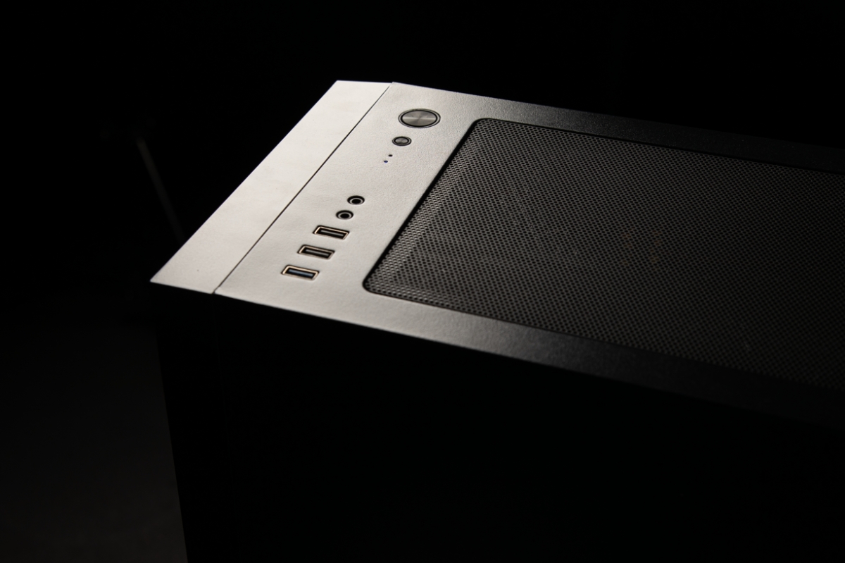 CEPTER ESPORT R96 WIFI R7/32/1TB/9060XT