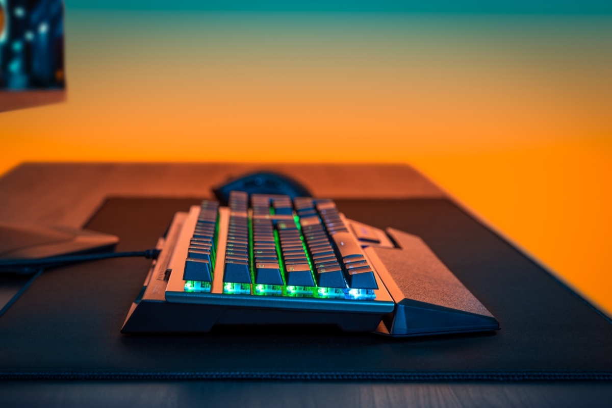 CEPTER CYBERX PRO GAMING KEYBOARD