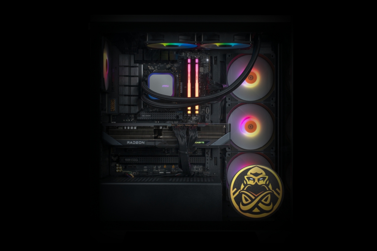CEPTER ENCE R97XT WIFI R7/32/2TB/9070XT