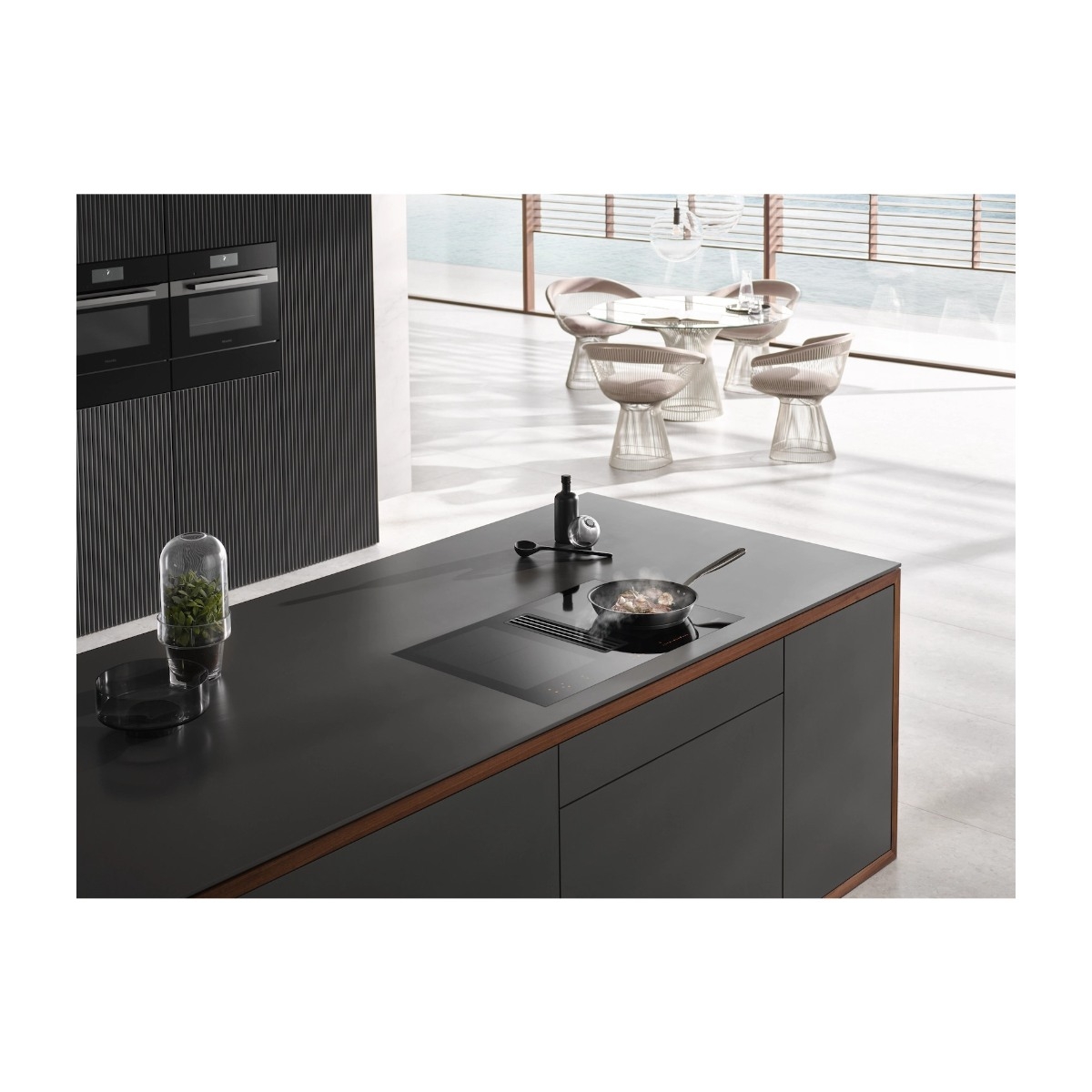 MIELE KMDA 7634 FL INDUKTIONSKOGEPLADE MED INTEGRERET EMHÆTTE billede 2