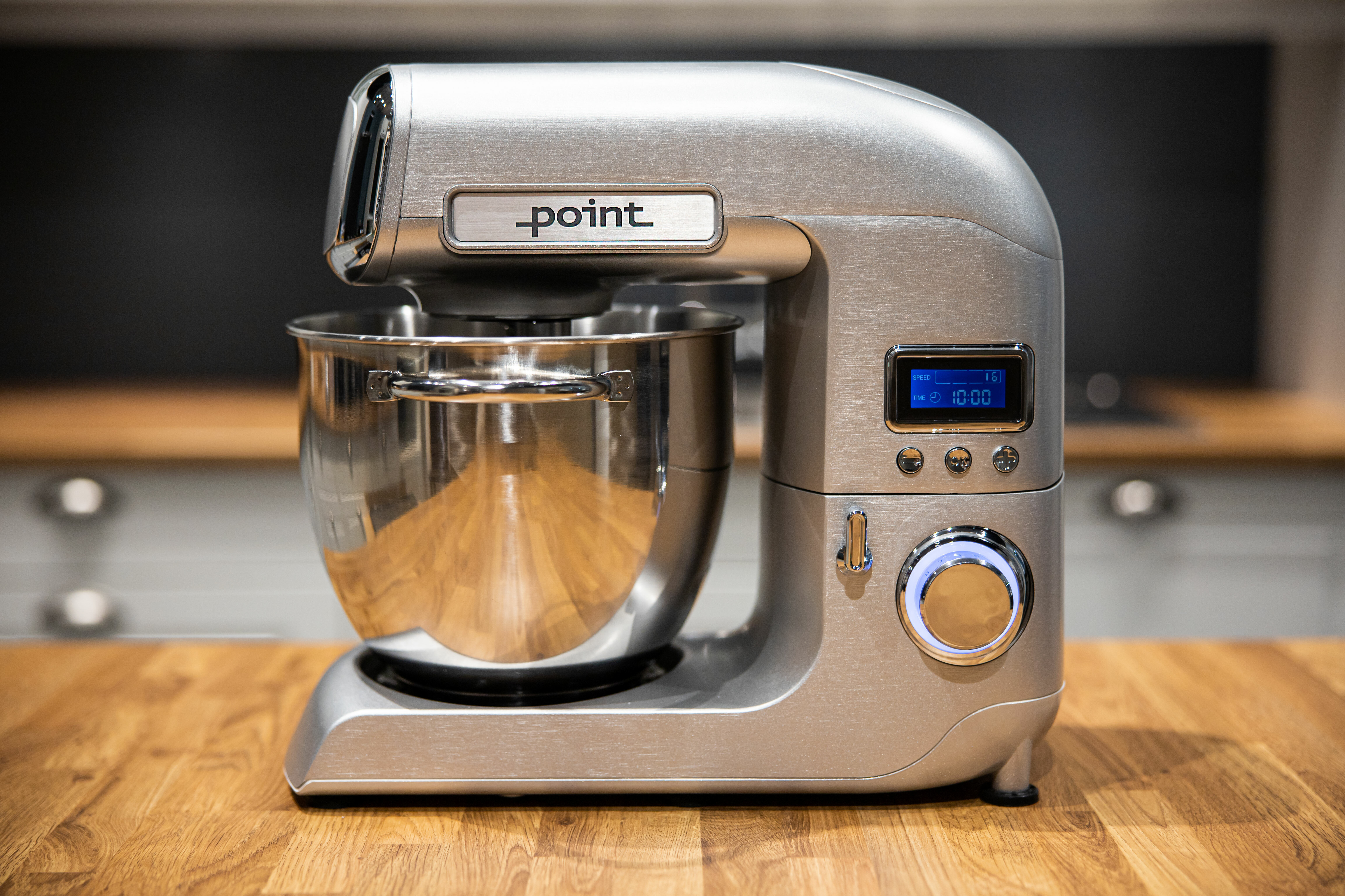 Point Pro POKM55MP15 kitchen machine on the counter