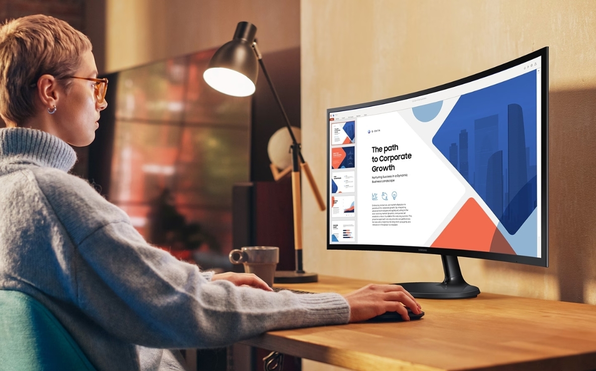 Samsung Essential Monitor S3.