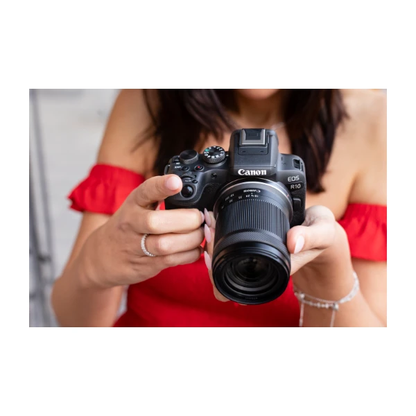 Canon Eos R10 Kit med Rf-S18-150 Is Stm, svart - Power.se