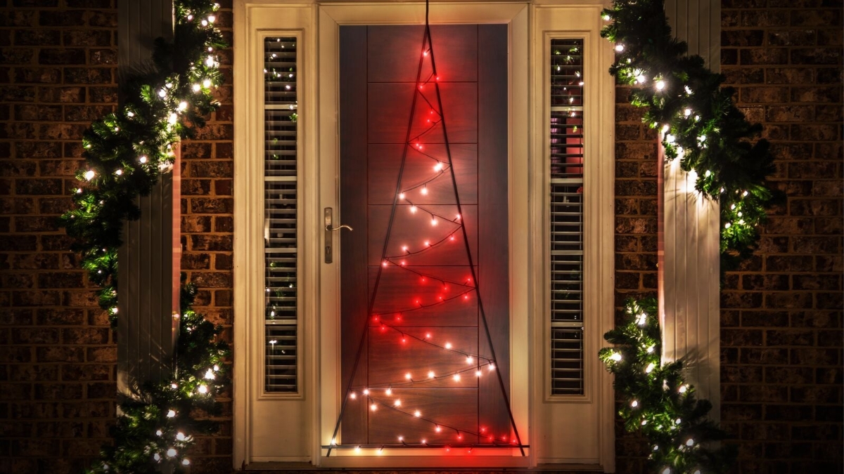 Twinkly Wall Tree RGB+W julelys 70 LED Power.dk