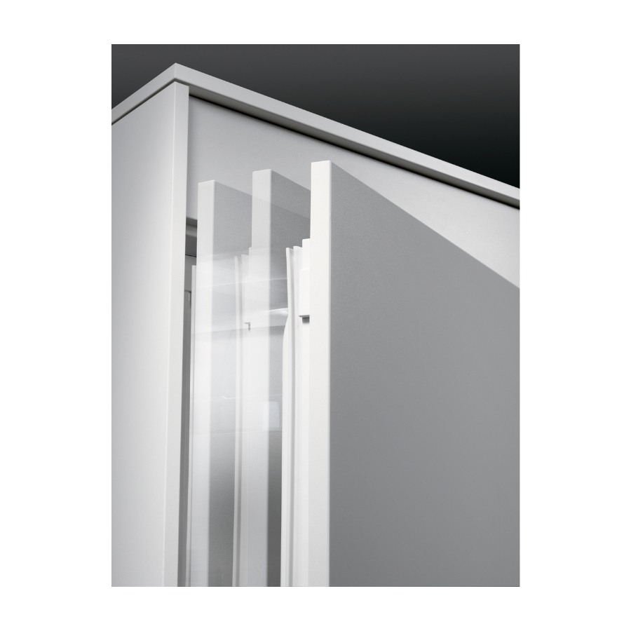 AEG 6000-seriens SKS818EPDC integreret køleskab billede 9
