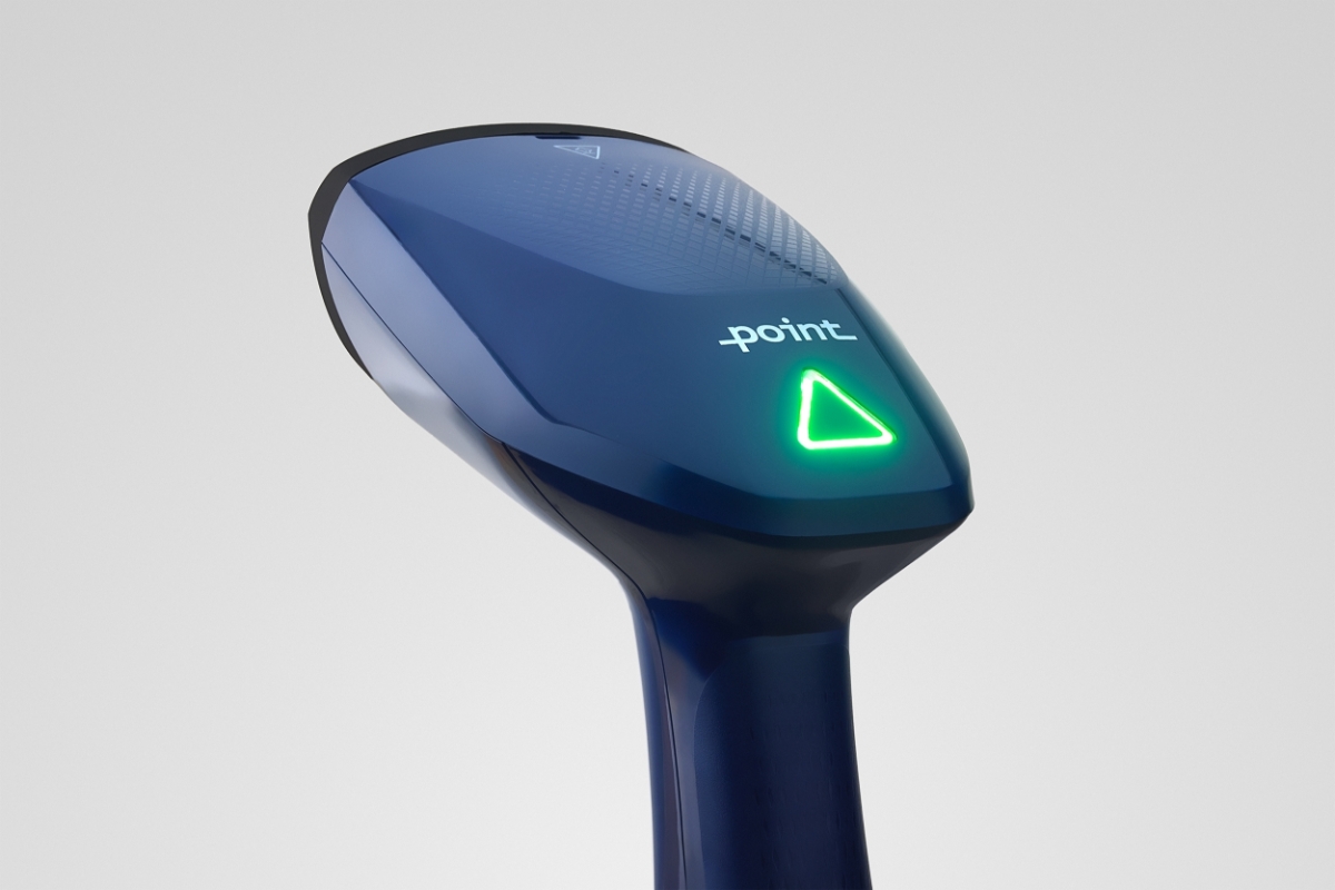 POINT POST5010 STEAMER 35G/2000W Blue Point POST5010 hand steamer pictured from the back with its power light turned on in green light