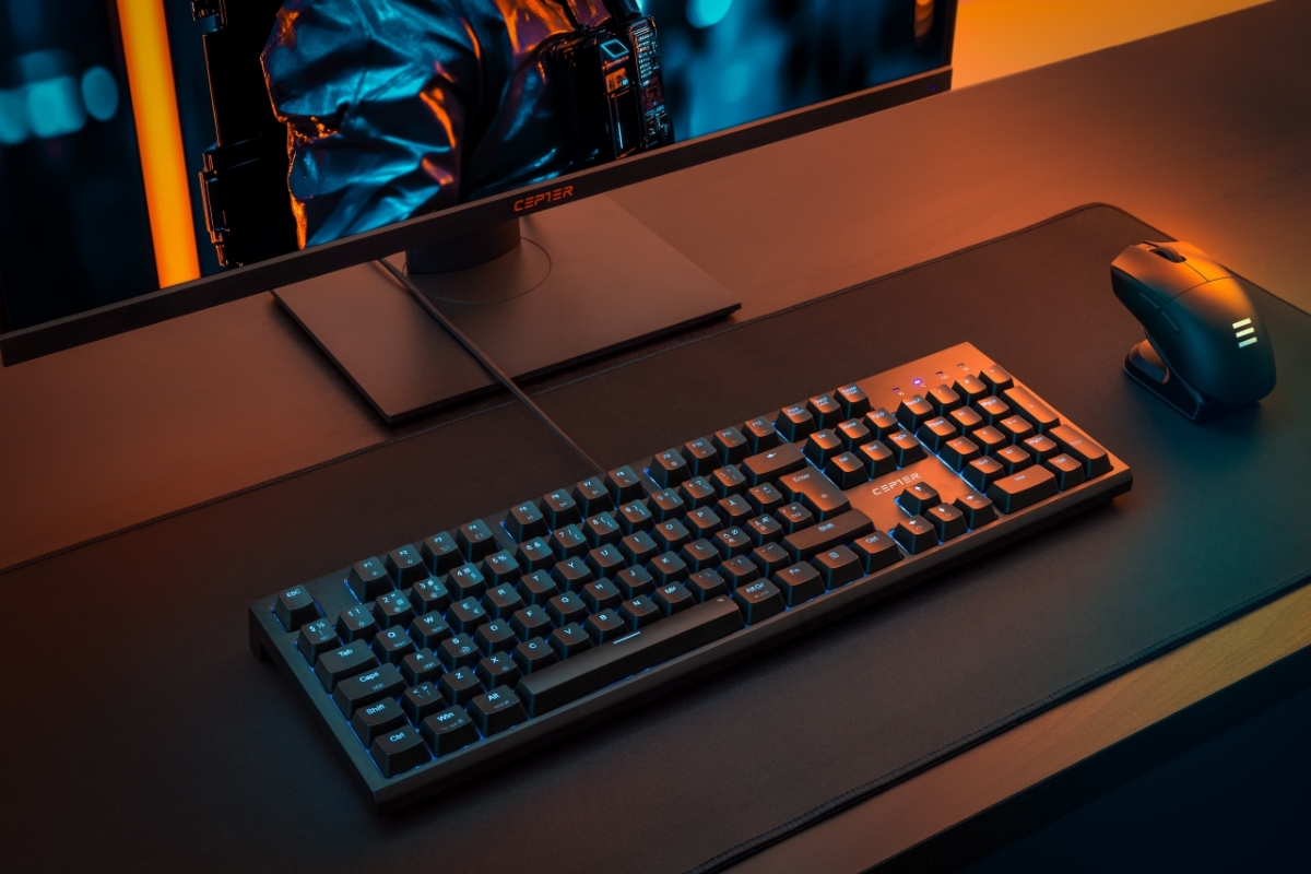 Cepter Zeta Full-Size keyboard on a desk