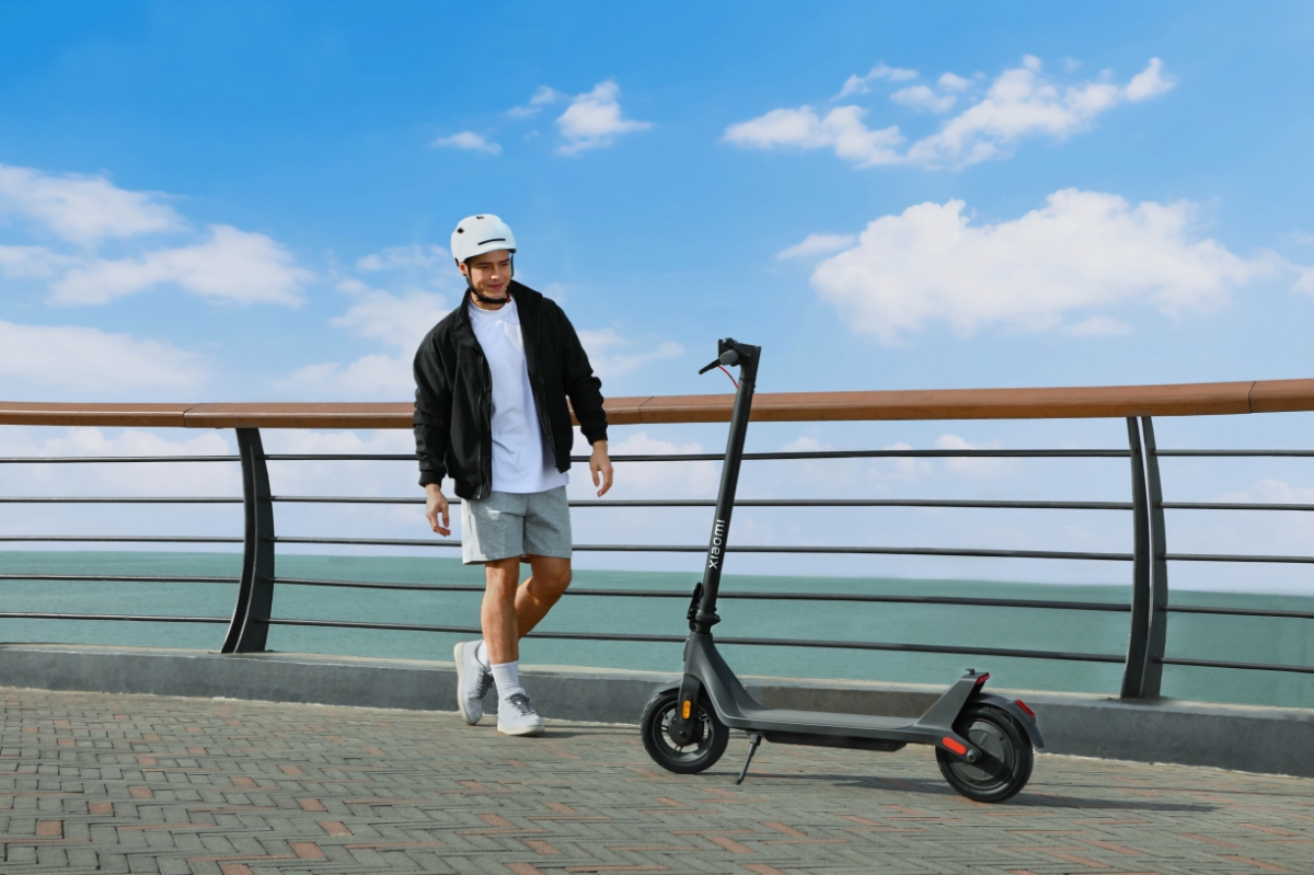 Xiaomi Electric Scooter 4 Lite 2nd Gen NE marketing image