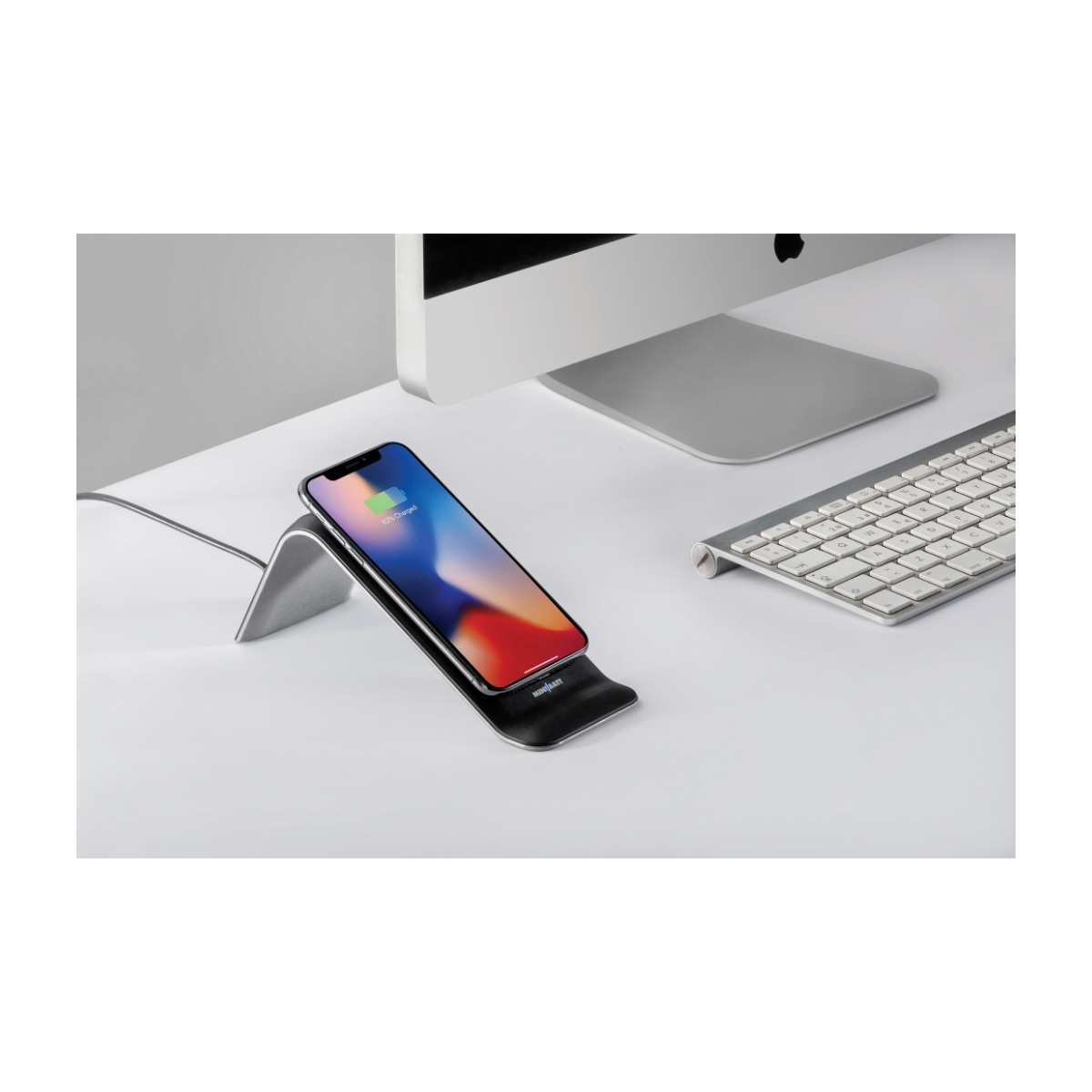 MINIBATT 10W PowerDRIVE trådløs lader MINIBATT 10W PowerDRIVE trådløs lader